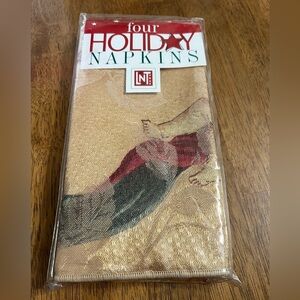 Linens and Things Holiday Cloth Napkin “Cherubini” Cherubs Floral - Set of Four